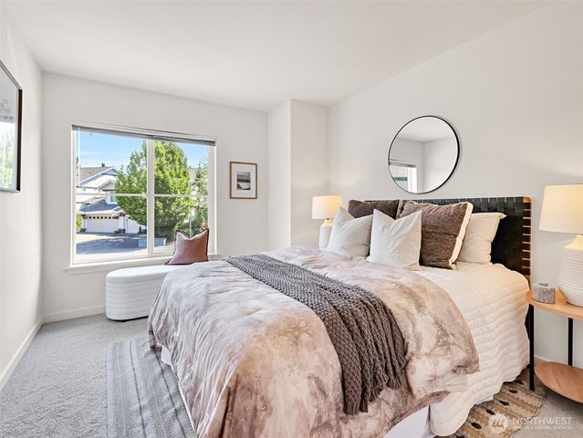 23901 SE 7th Lane, Sammamish, WA 98074