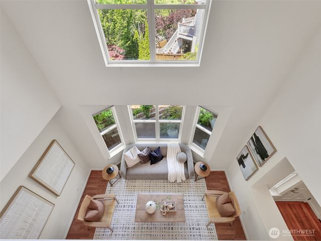 23901 SE 7th Lane, Sammamish, WA 98074