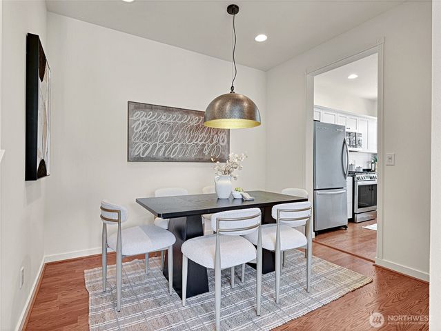 23901 SE 7th Lane, Sammamish, WA 98074