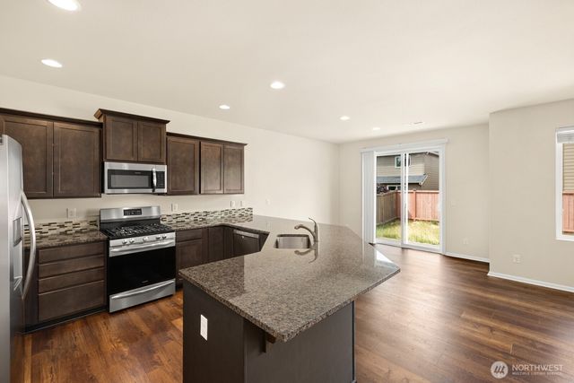 10521 191st Street Ct E, Puyallup, WA 98374