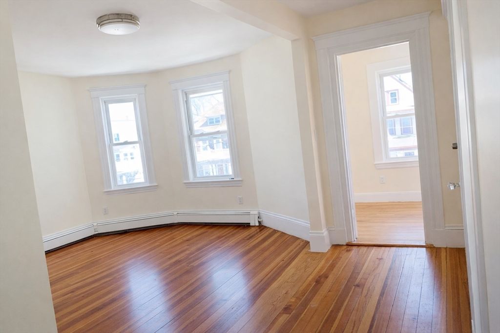 135 Independent Ave 3, Quincy, MA 02169