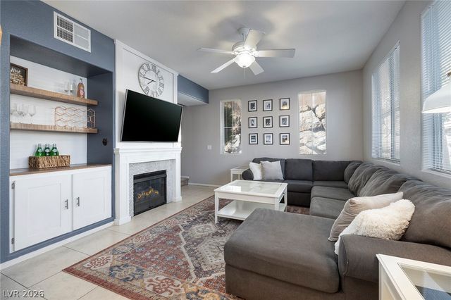 3975 Palm Beach Street 102, Las Vegas, NV 89129