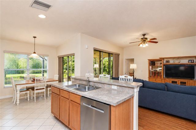6209 GANNETDALE DRIVE, Lithia, FL 33547