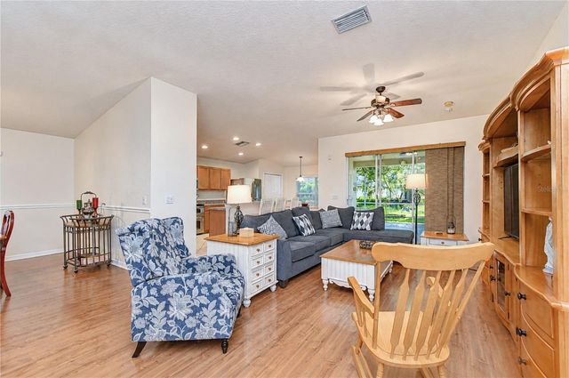 6209 GANNETDALE DRIVE, Lithia, FL 33547