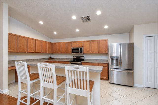 6209 GANNETDALE DRIVE, Lithia, FL 33547