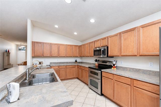 6209 GANNETDALE DRIVE, Lithia, FL 33547