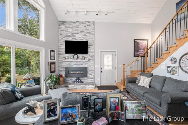 5980 E Division Street, Croton Twp, MI 49337