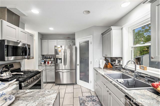 5980 E Division Street, Croton Twp, MI 49337