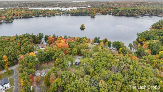 5980 E Division Street, Croton Twp, MI 49337