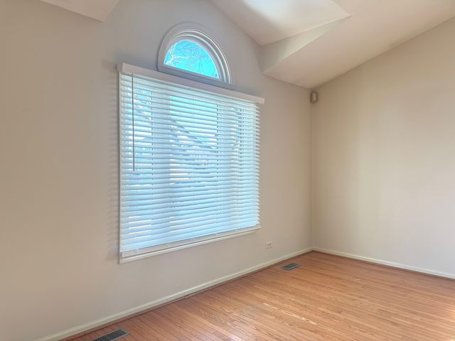 6 Cimarron Court, Cary, IL 60013