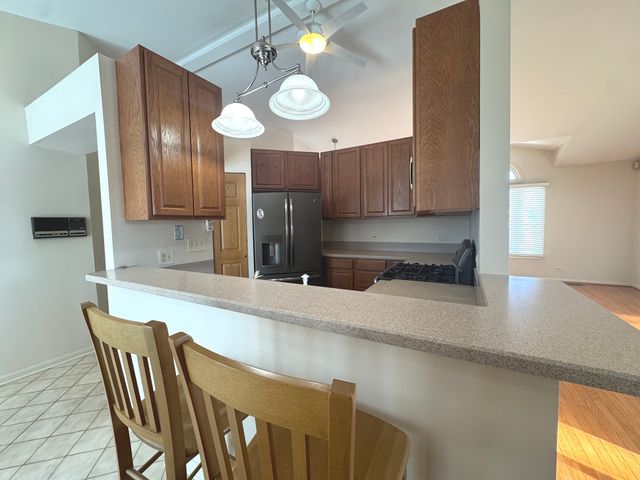 6 Cimarron Court, Cary, IL 60013