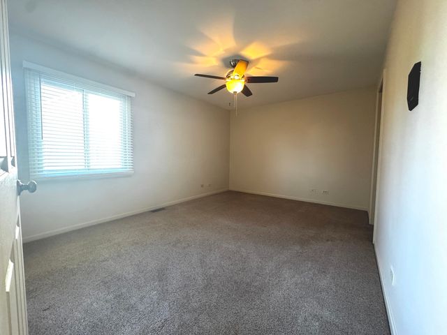 6 Cimarron Court, Cary, IL 60013