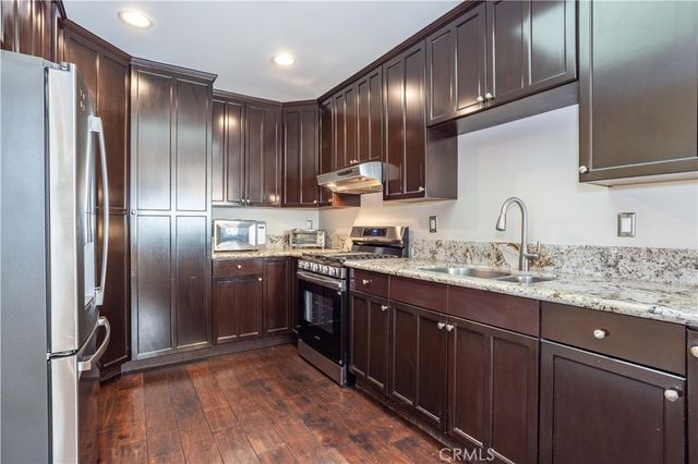 17159 Kingsbury, Granada Hills, CA 91344