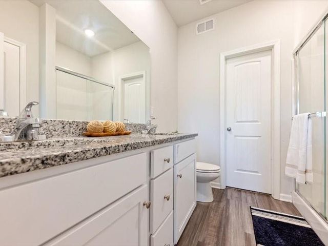 817 Shane Court, Belton, MO 64012