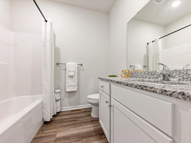 817 Shane Court, Belton, MO 64012
