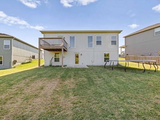 817 Shane Court, Belton, MO 64012