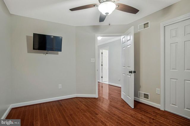 8241 SURRATTS RD, Clinton, MD 20735