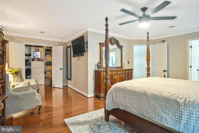 8241 SURRATTS RD, Clinton, MD 20735