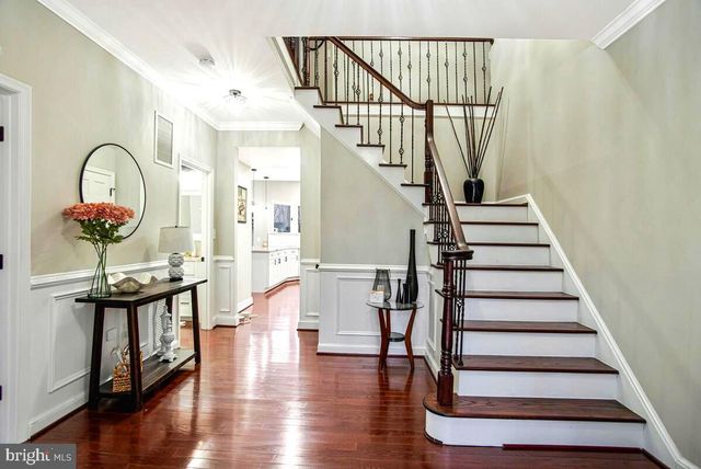 8241 SURRATTS RD, Clinton, MD 20735