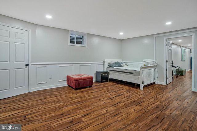 8241 SURRATTS RD, Clinton, MD 20735