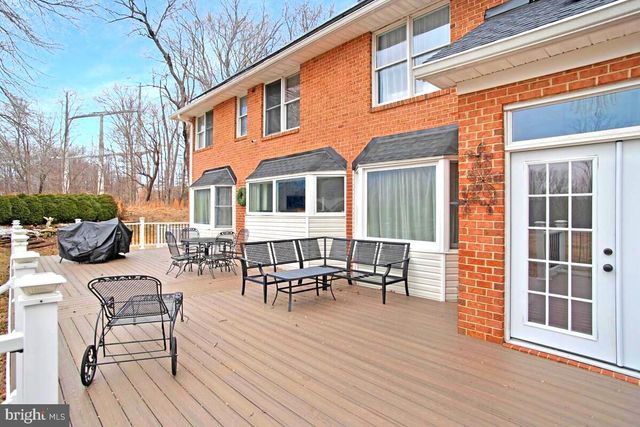 8241 SURRATTS RD, Clinton, MD 20735