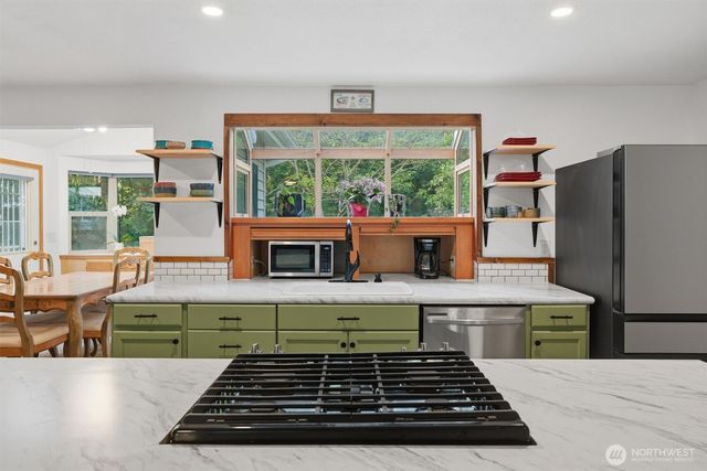 2349 SE Sinclair View Drive, Port Orchard, WA 98366