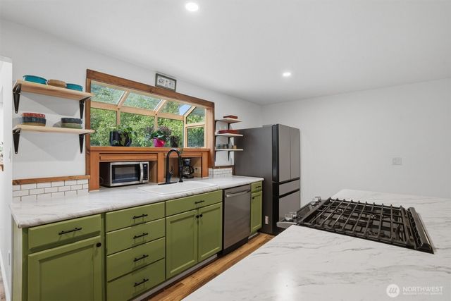 2349 SE Sinclair View Drive, Port Orchard, WA 98366