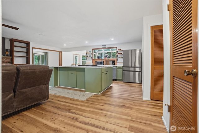 2349 SE Sinclair View Drive, Port Orchard, WA 98366