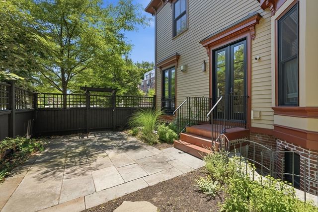 81 Garfield St 81, Cambridge, MA 02138