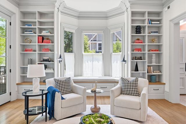 81 Garfield St 81, Cambridge, MA 02138