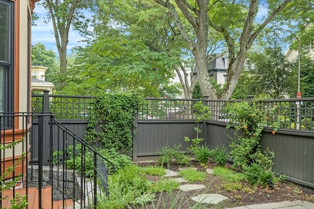 81 Garfield St 81, Cambridge, MA 02138