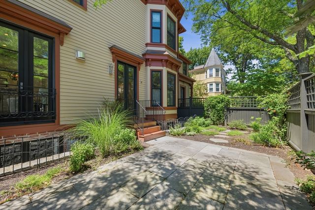 81 Garfield St 81, Cambridge, MA 02138