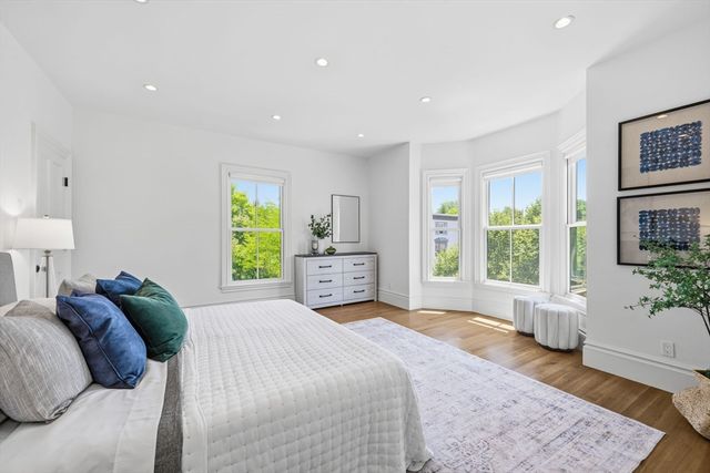 81 Garfield St 81, Cambridge, MA 02138