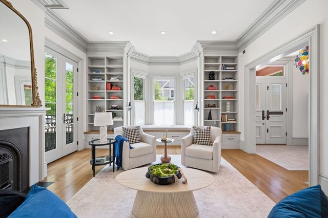 81 Garfield St 81, Cambridge, MA 02138
