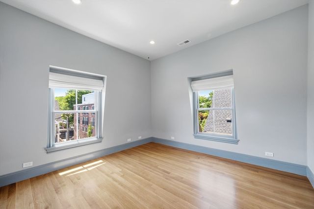 81 Garfield St 81, Cambridge, MA 02138