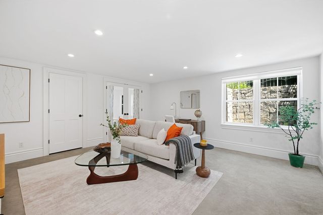 81 Garfield St 81, Cambridge, MA 02138