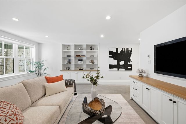 81 Garfield St 81, Cambridge, MA 02138