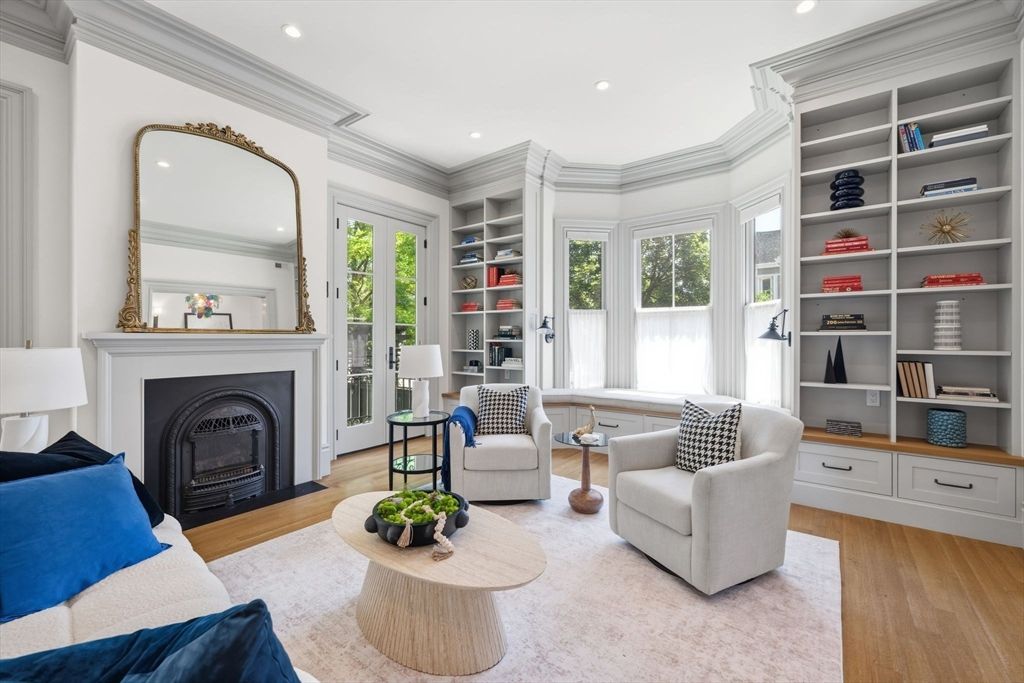 81 Garfield St 81, Cambridge, MA 02138