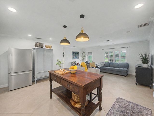 19732 COLORADO Circle, Boca Raton, FL 33434