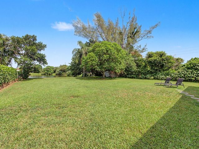 19732 COLORADO Circle, Boca Raton, FL 33434