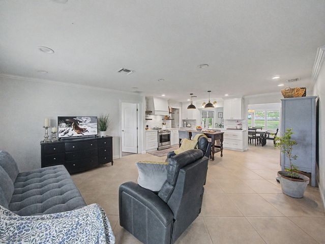 19732 COLORADO Circle, Boca Raton, FL 33434