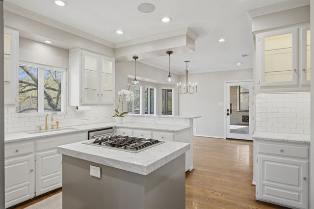 5705 Carry Back LN, Austin, TX 78746