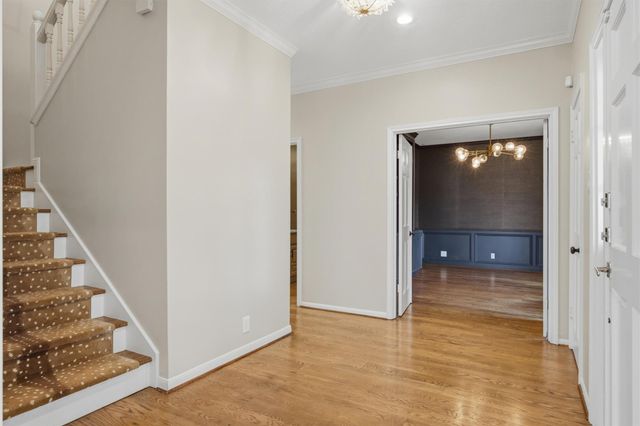 5705 Carry Back LN, Austin, TX 78746