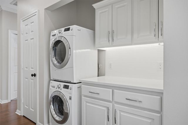 5705 Carry Back LN, Austin, TX 78746