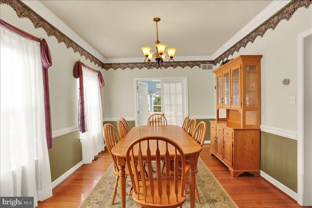 135 WALTER DR, Gilbertsville, PA 19525
