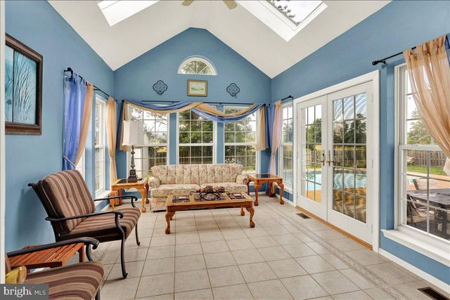 135 WALTER DR, Gilbertsville, PA 19525
