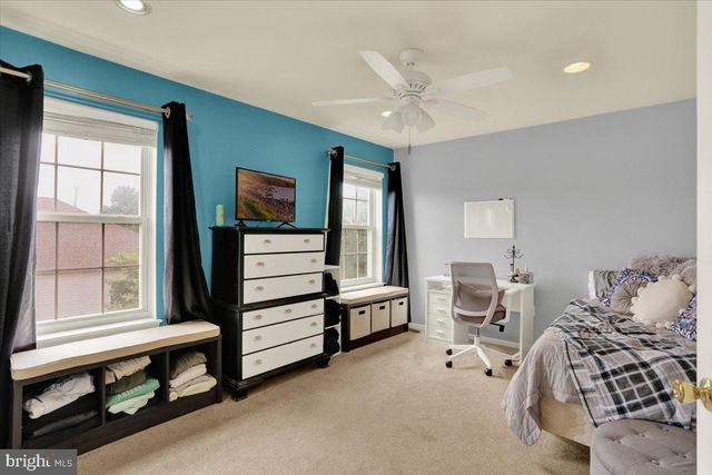 135 WALTER DR, Gilbertsville, PA 19525
