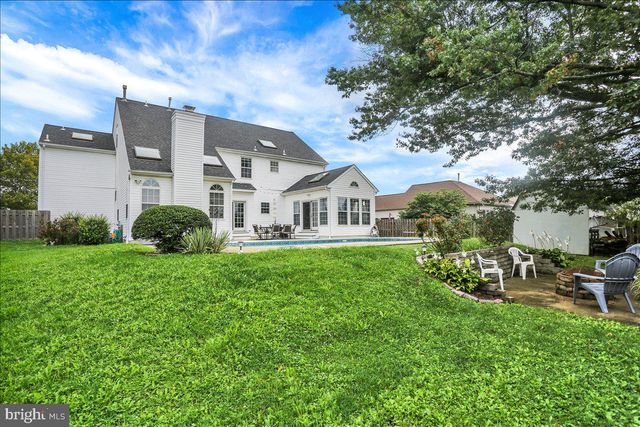 135 WALTER DR, Gilbertsville, PA 19525