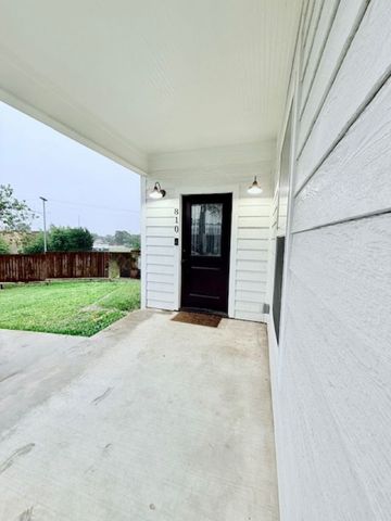 810 Brown Street, Brenham, TX 77833