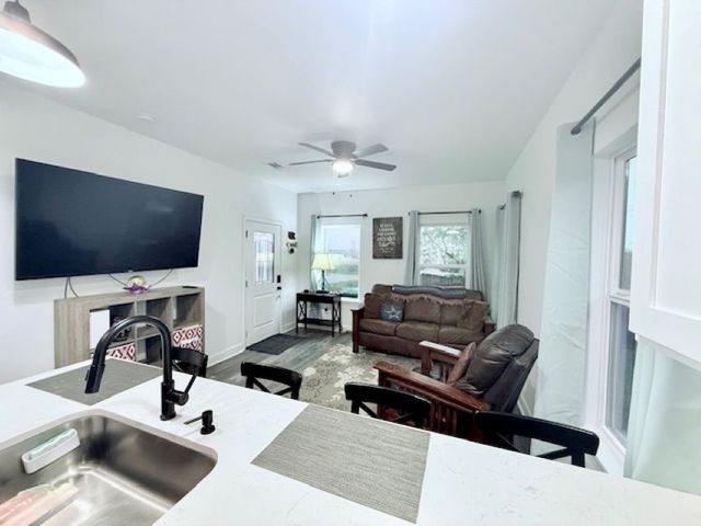 810 Brown Street, Brenham, TX 77833